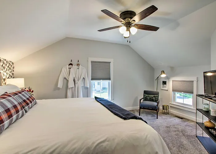 The Nook, Boutique *